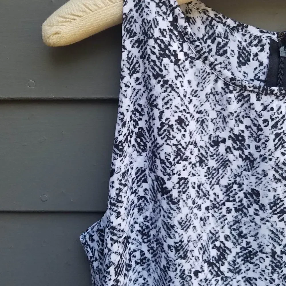 Zac & Rachel Black White Print Sleeveless Top Size Large